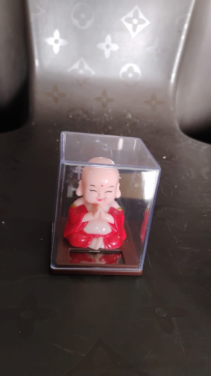 Solar Power Moving Head Buddha Statue Car Ornament (1 Pc / Mix Color) - TezCart