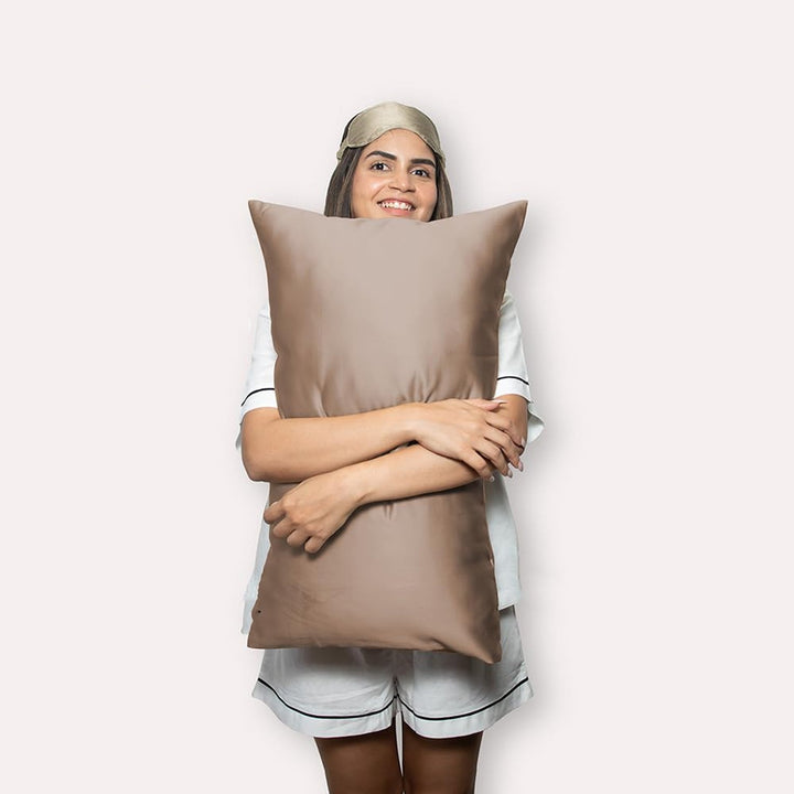 Pillow Covers, Couch Pillows Cover, Soft Pillow Covers (70 × 40 CM / 1 Pc) Your Brand