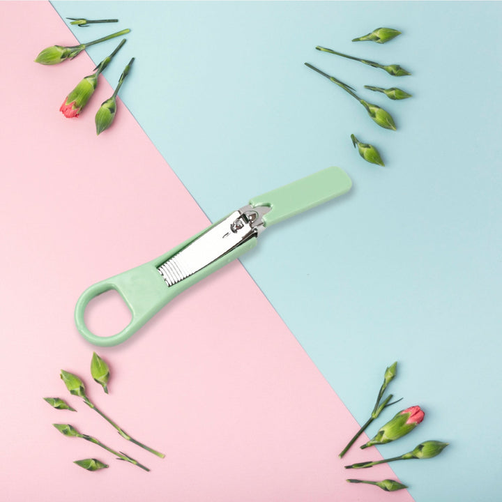 Nail Clippers Adult Nail Clippers Plastic/Hardware Green Nail Clippers Your Brand