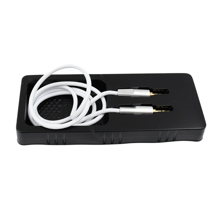 Aux Cable for Mobile and Tablet Home / Car Stereos & More (1 Pc / 1000MM) - TezCart
