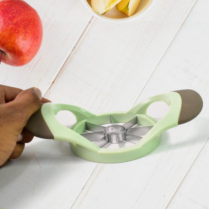 Fruit and Vegetable Cutter Stainless Steel Fruit Separator, 8-cut apple slicer (1 Pc) - TezCart