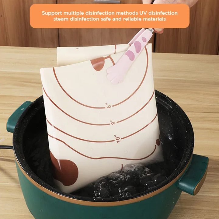 3 In 1 Silicone Baking Mat With Wooden Belan & Cake Scraper (3 Pcs Set / 50×70 CM) - TezCart