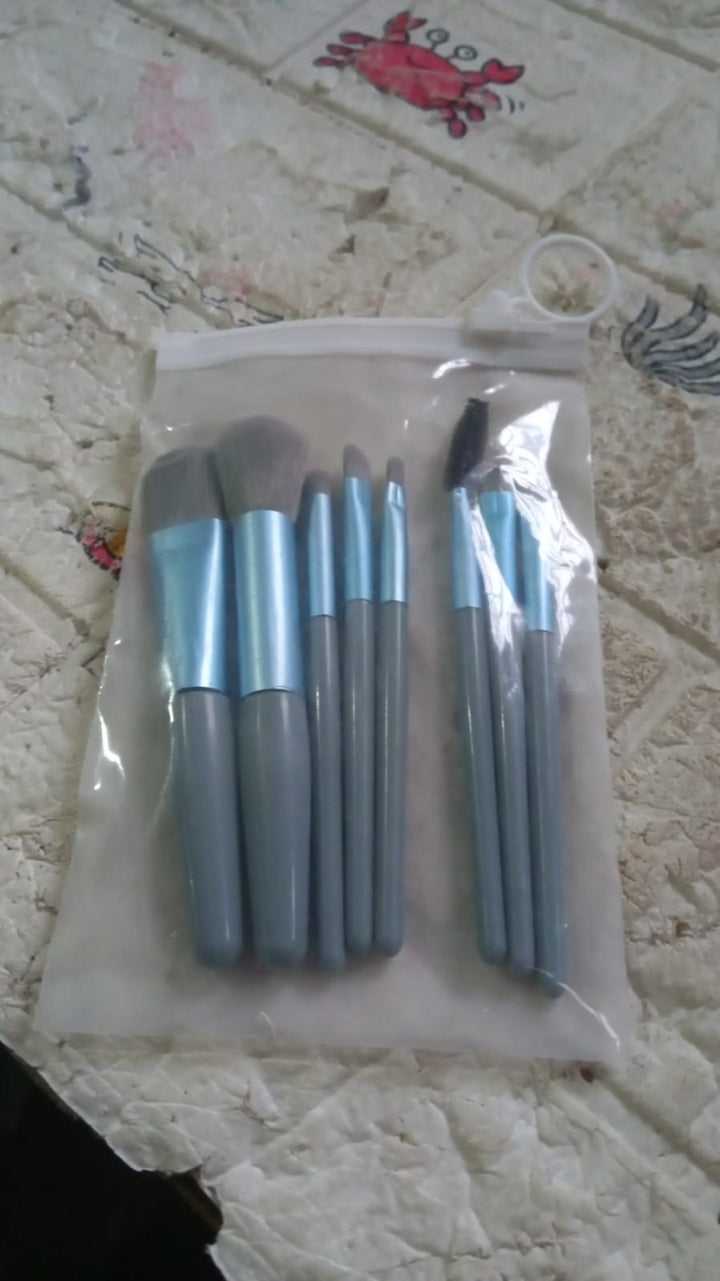 8-Piece Mini Makeup Brush Kit – Portable Premium Synthetic Set with Case (Mix Colors) Your Brand
