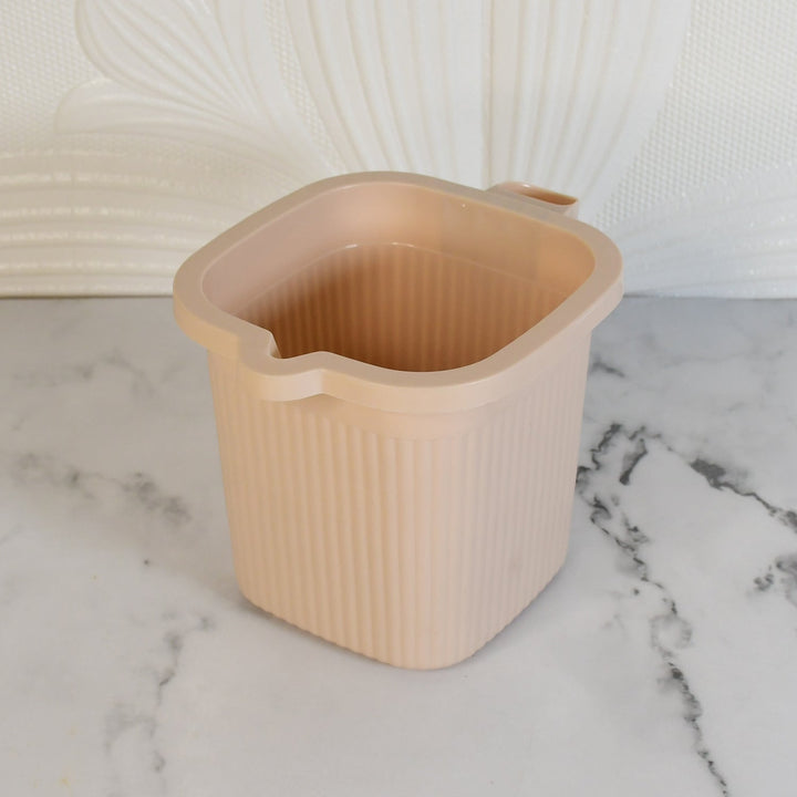 Plastic Square Bath Water Mug (1 Pc / 1000 ML / Mix Color) - TezCart