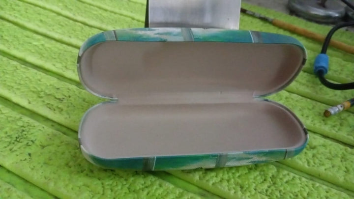 Flowers Decorative Glasses Case Eyeglasses Storage Box (1 Pc / Mix color) - TezCart