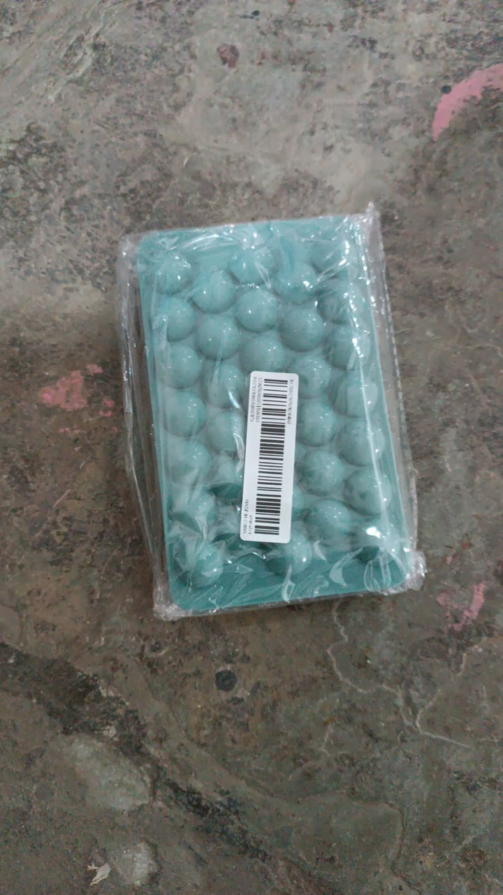 Plastic Round Reusable Ice Cube Ice Ball Mold / Lollipop Candy Maker 33 Moulds (16.5×10 Cm / 1 Pc) - TezCart