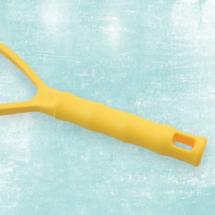 Kitchen Food Masher, Fruit Tool Masher, Professional Masher Kitchen Tool, Kitchen Masher with Comfortable Grip, Heavy Duty Potato masher Perfect for Bean Vegetable Fruits Masher (1 Pc) Your Brand