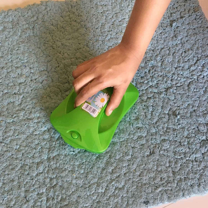 Plastic Handheld Carpet Roller Brush Cleaning with Dust Crumb Collector, Wet, and Dry Brush Your Brand