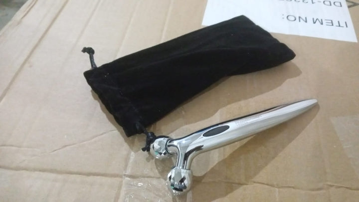 Manual Roller Face Skin Wrinkle Remover Massager (1 Pc) - TezCart