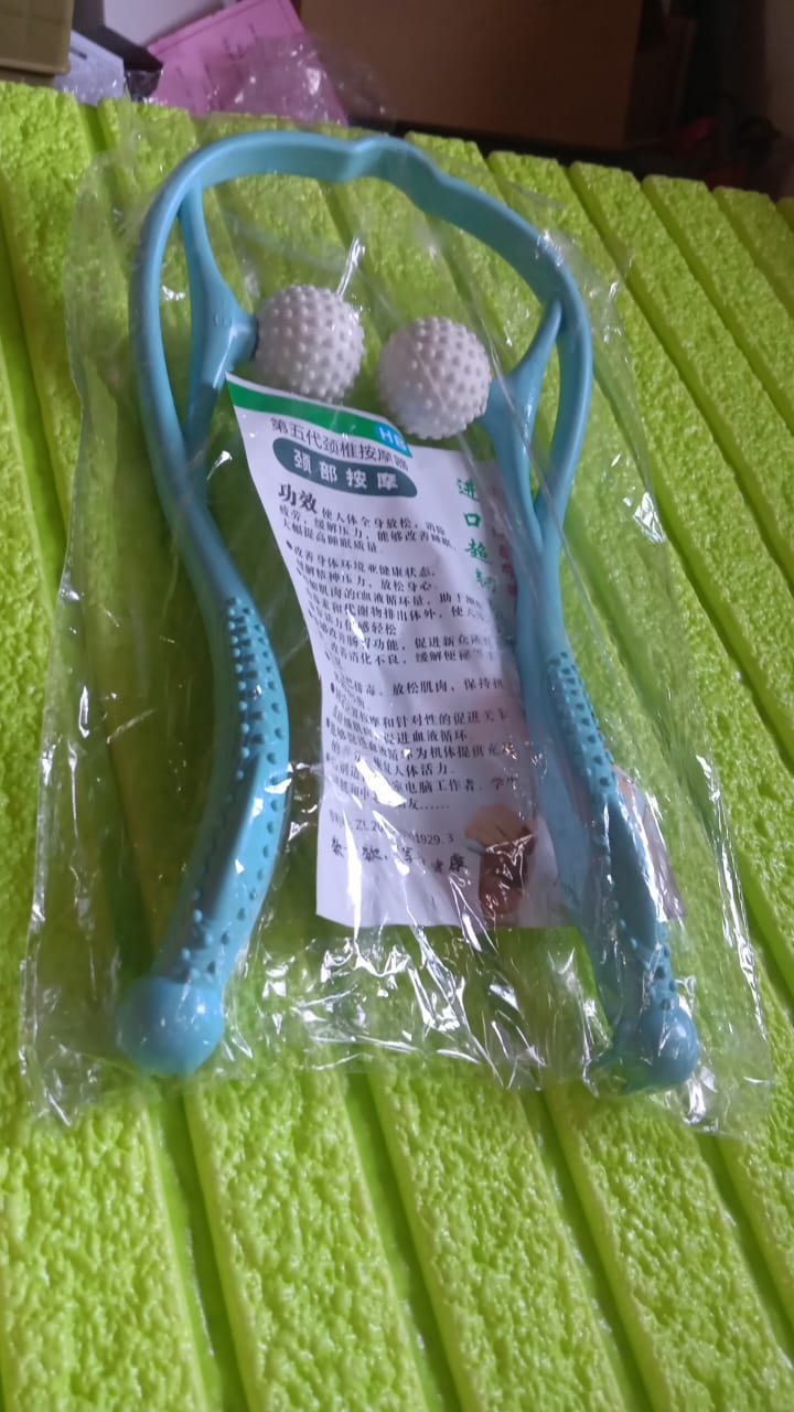 Neck Shoulder Massager, 13.5x7.08in Portable Relieving the Back for Men Relieving the Waist Women - TezCart