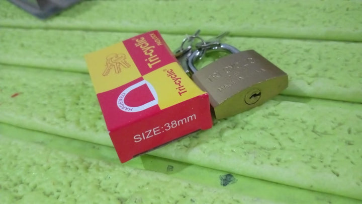 Multipurpose Solid 3 Keys door lock 38 mm / 1 Pc) - TezCart