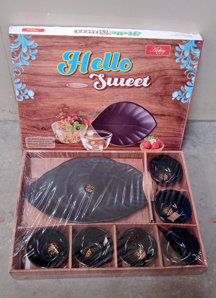 Hello Sweet Round Ceramic Snacks Bowl With Plastic Leaf shape Serving platter Portable, Lightweight Breakfast, Serving Bowl | Ideal for Rice, Pasta, Desserts Home & Kitchen Serving Bowl & platter (7 Pcs set) Your Brand