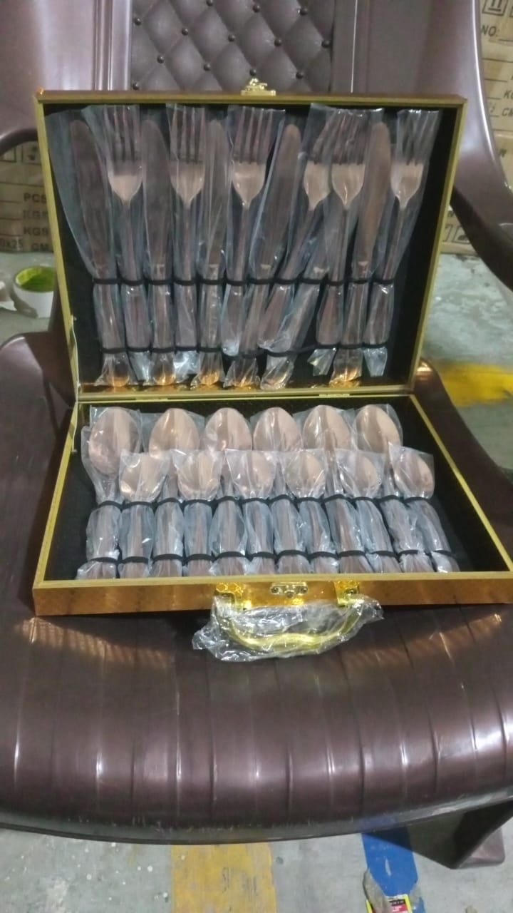 Kitchen Tableware / Flatware Sets Kitchen Forks Spoons with Gift Box (24 Pcs Set) - TezCart