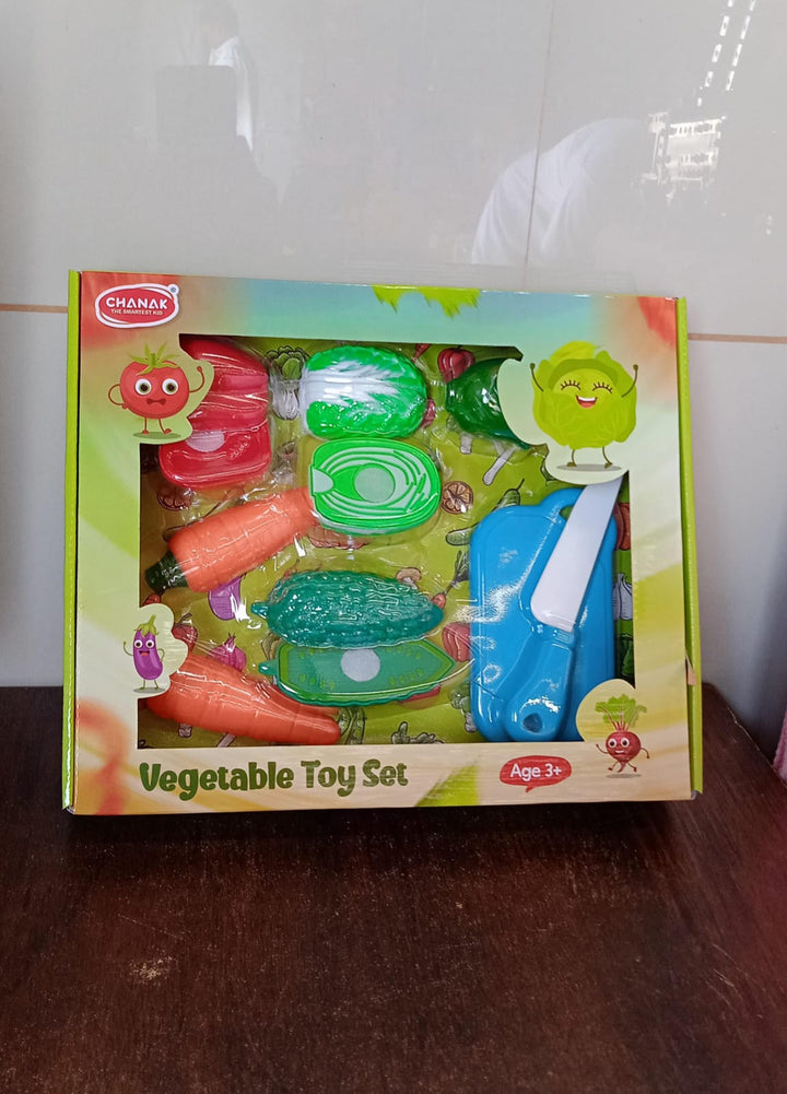 Realistic slice-able fruits and vegetables cut in 2 part play toy set - TezCart