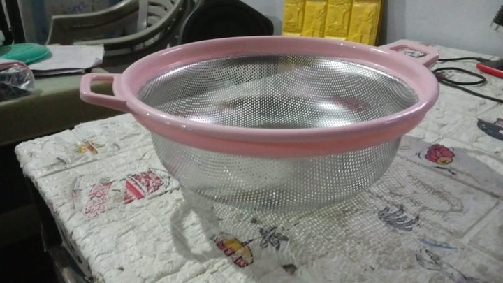 Stainless Steel Colander with Handle - Large Metal Mesh Basket Strainer (1 pc) Your Brand